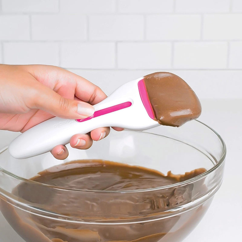 Kitchen Cupcake Scoop Batter Dispenser Baking Tool
