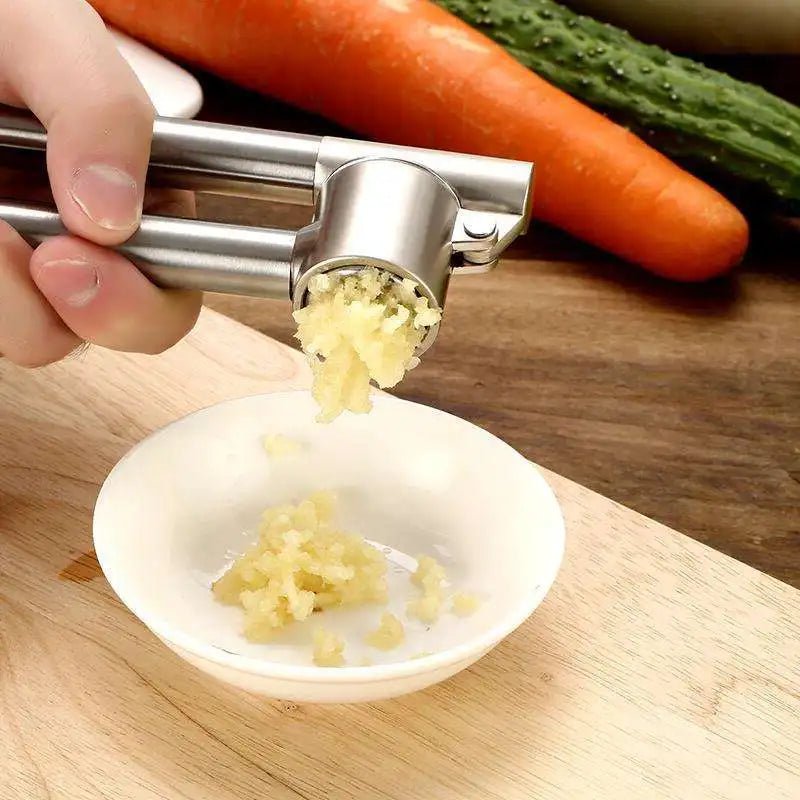 Super Stanless Steel Hand Squeeze Juicer Garlic Press Crusher Ginger