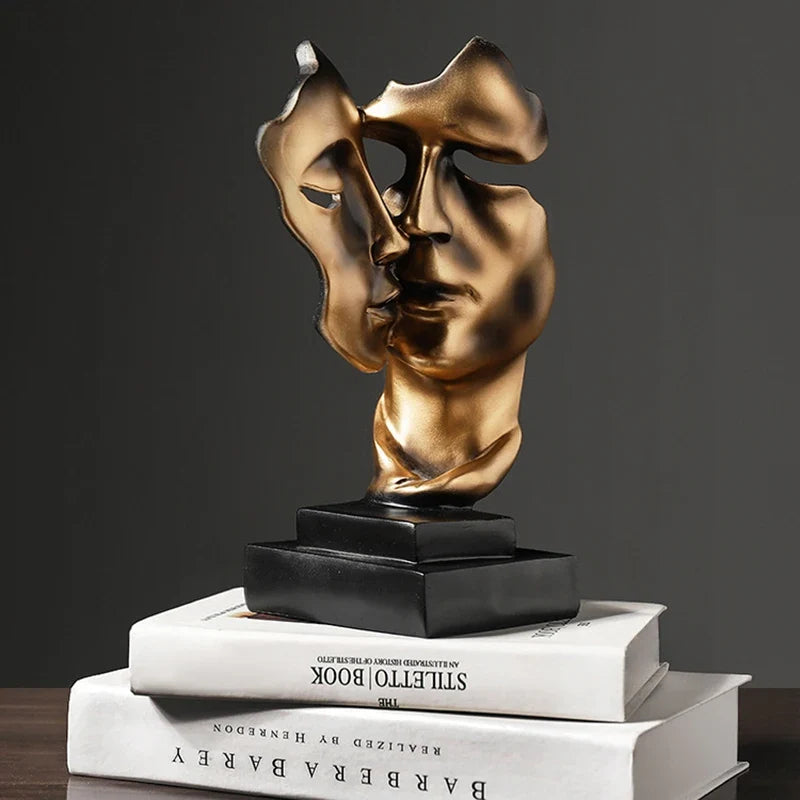 Kissing Couple Human Face Sculpture